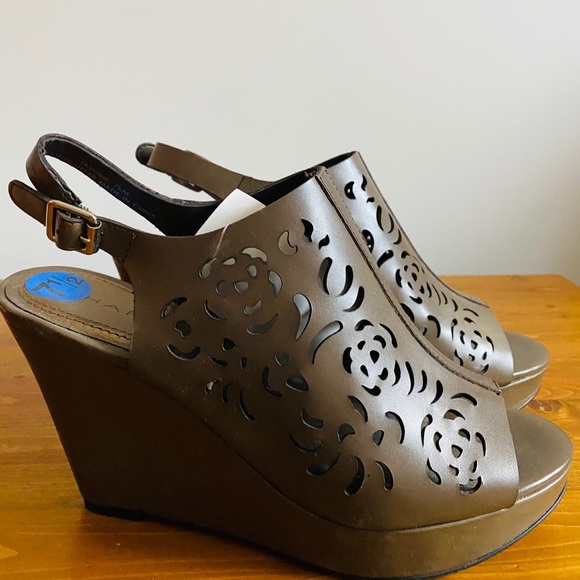 Tahiti wedge sandals - NEW! - Picture 2 of 6